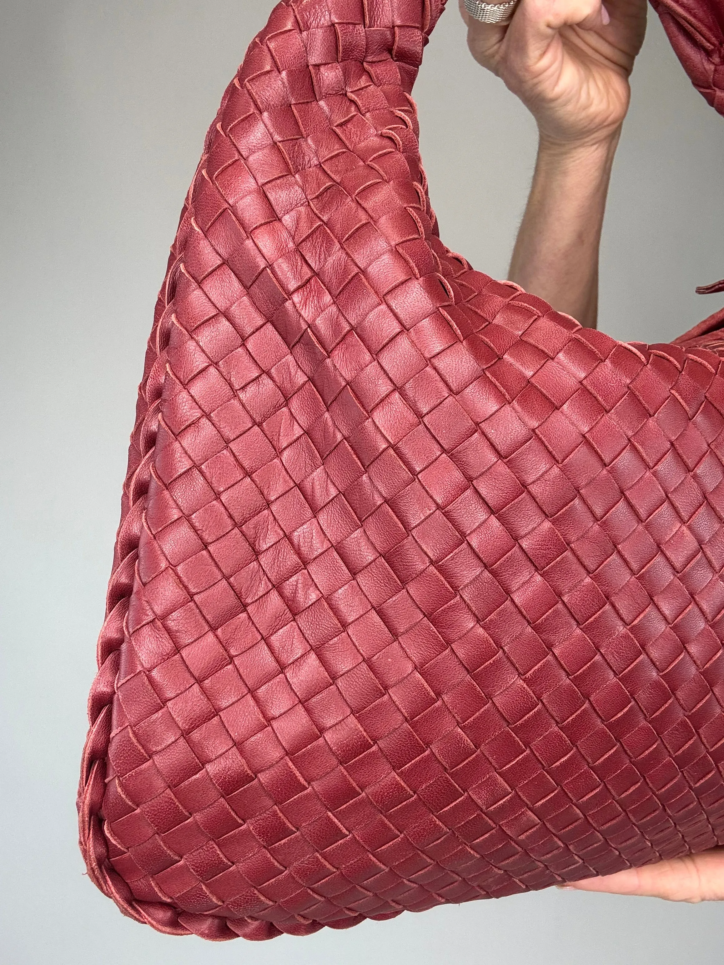 Bottega Veneta Intrecciato Hobo Medium
