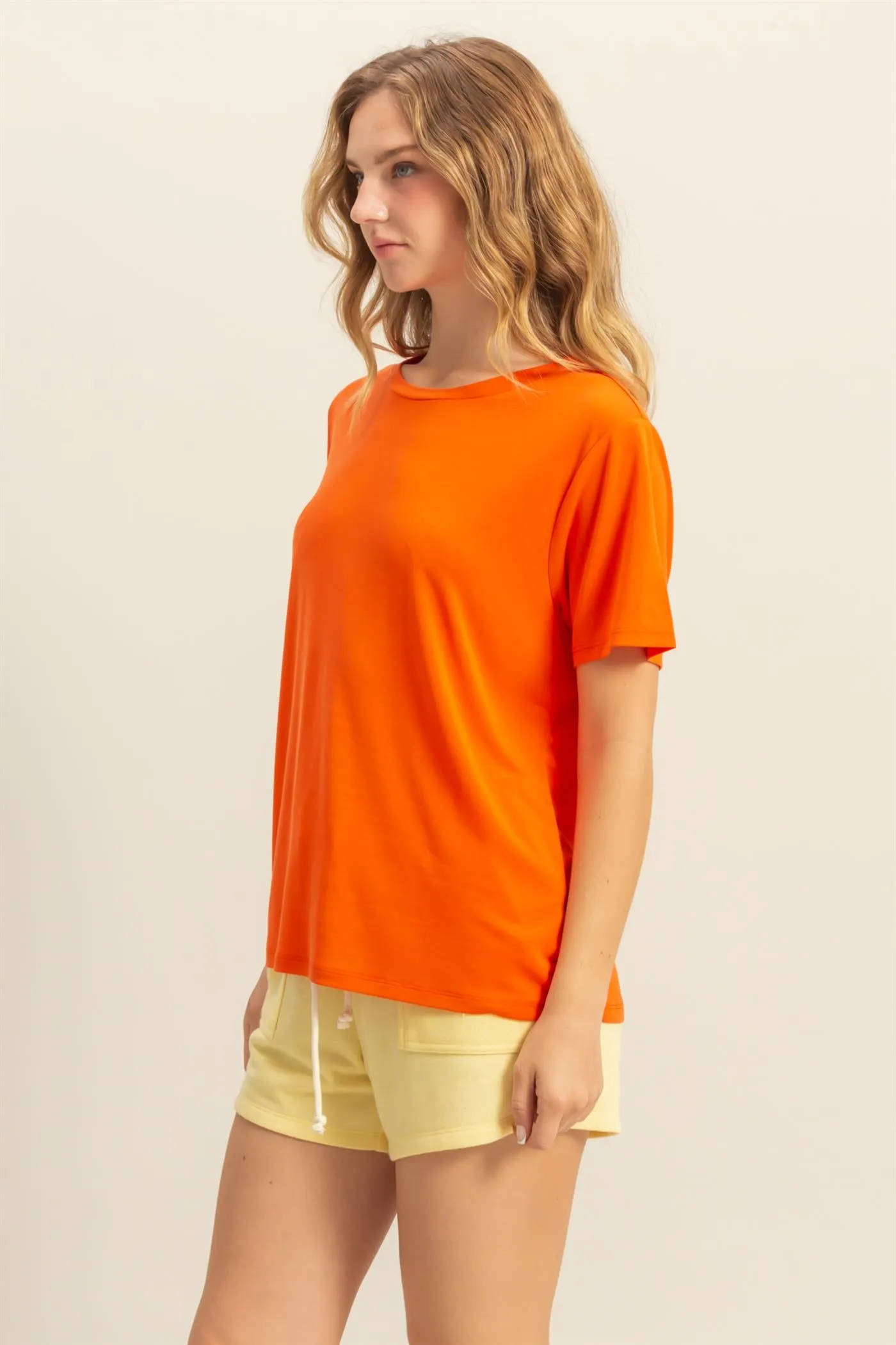 DZ25C449-Basic Round Neck Short Sleeve T Shirt