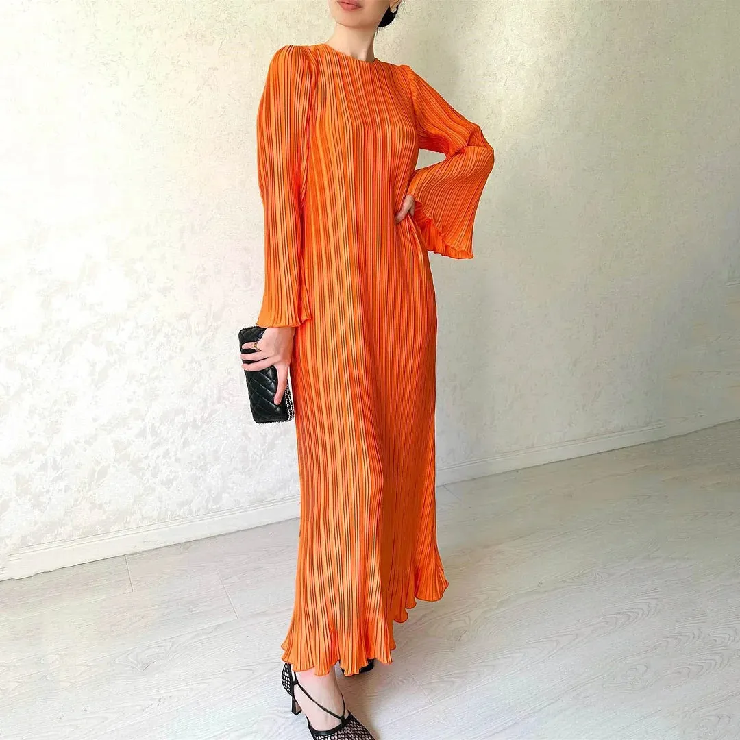 Isa - Long elegant dress with bell sleeves