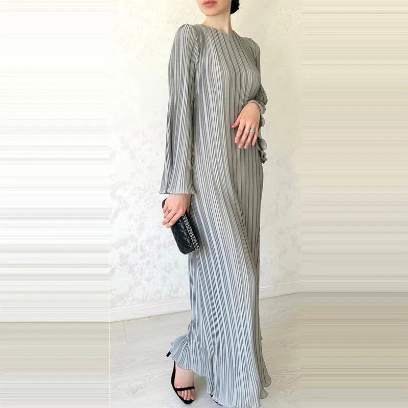 Isa - Long elegant dress with bell sleeves
