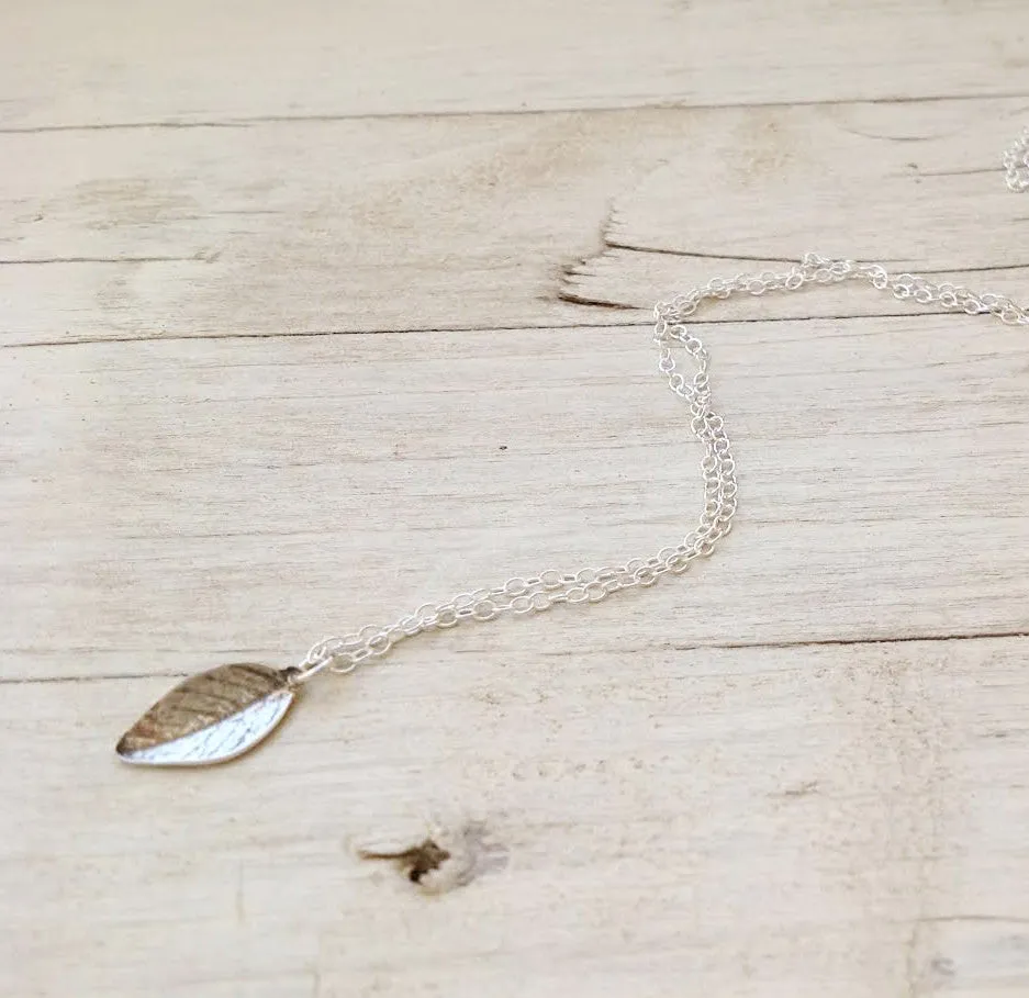 Leaf Necklace Delicate gold Leaf Pendant Necklace