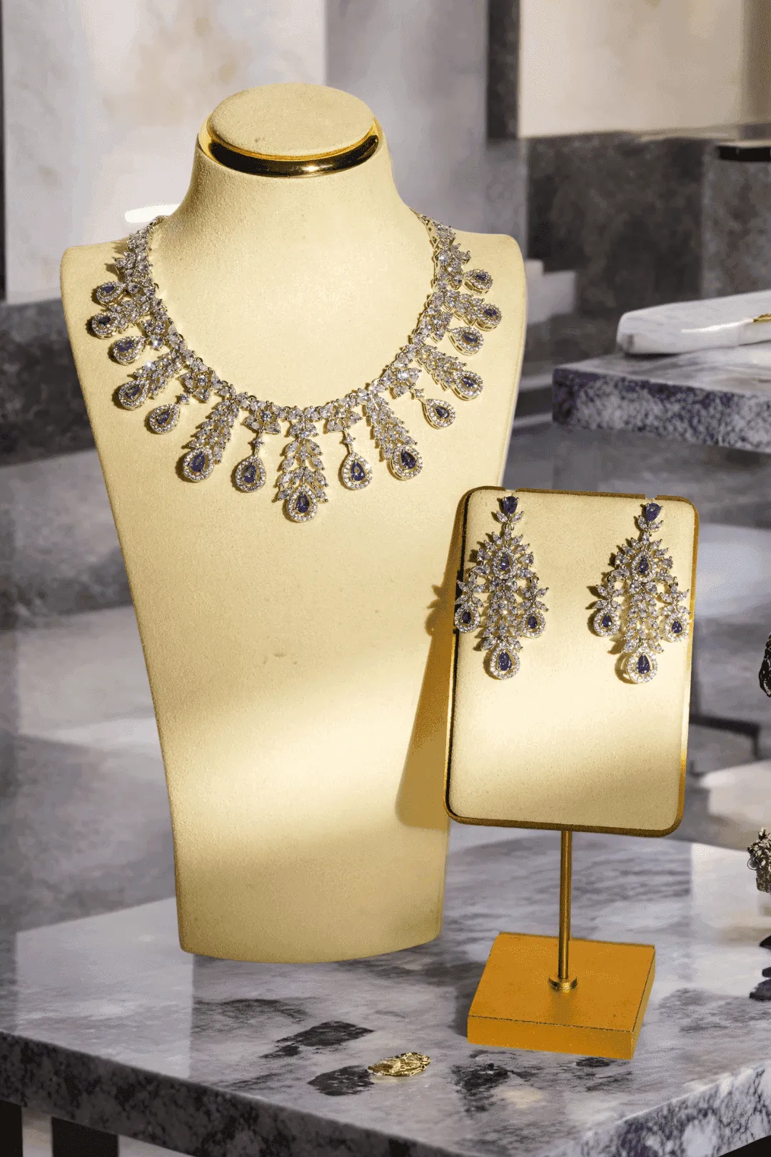Nazia - Rhodium Plated Floral AD Necklace Set With Dangler Earrings